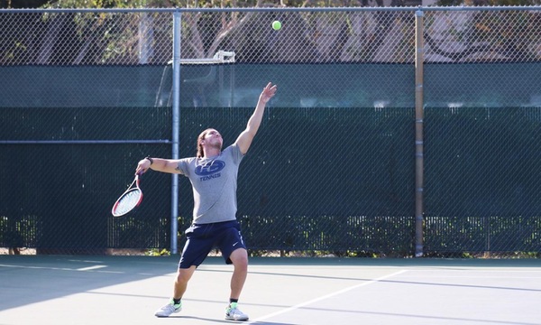 TENNIS: HORNETS PLAY IN STATE TOURNEY