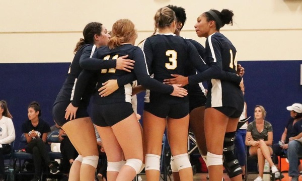 WOMEN'S VOLLEYBALL: LONG ROAD HOME