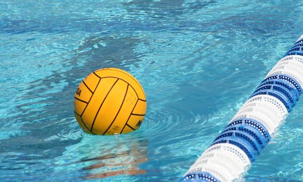 WOMEN'S WATER POLO: STAYING ON POINT