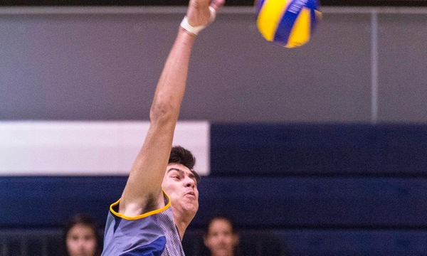 MEN'S VOLLEYBALL: FULLERTON OPENS CONFERENCE WITH WIN
